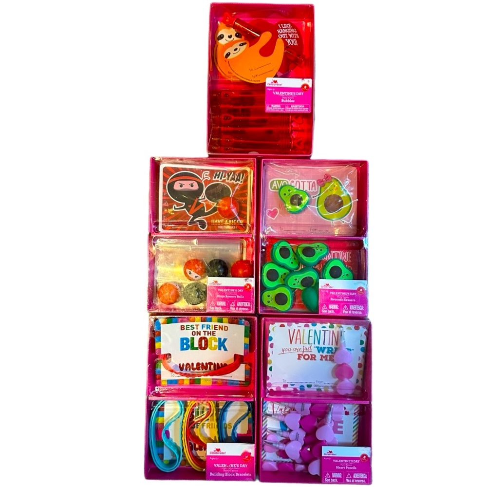 5 Packs of Kids Valentines Day Party Favors NWT 40 Total